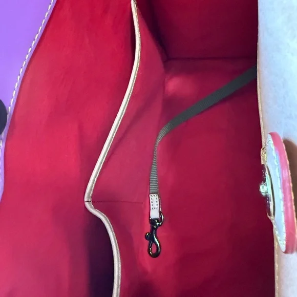 Dooney & Bourke Pink Patent Leather “Janine” satchel with dust cover. - Picture 4 of 7